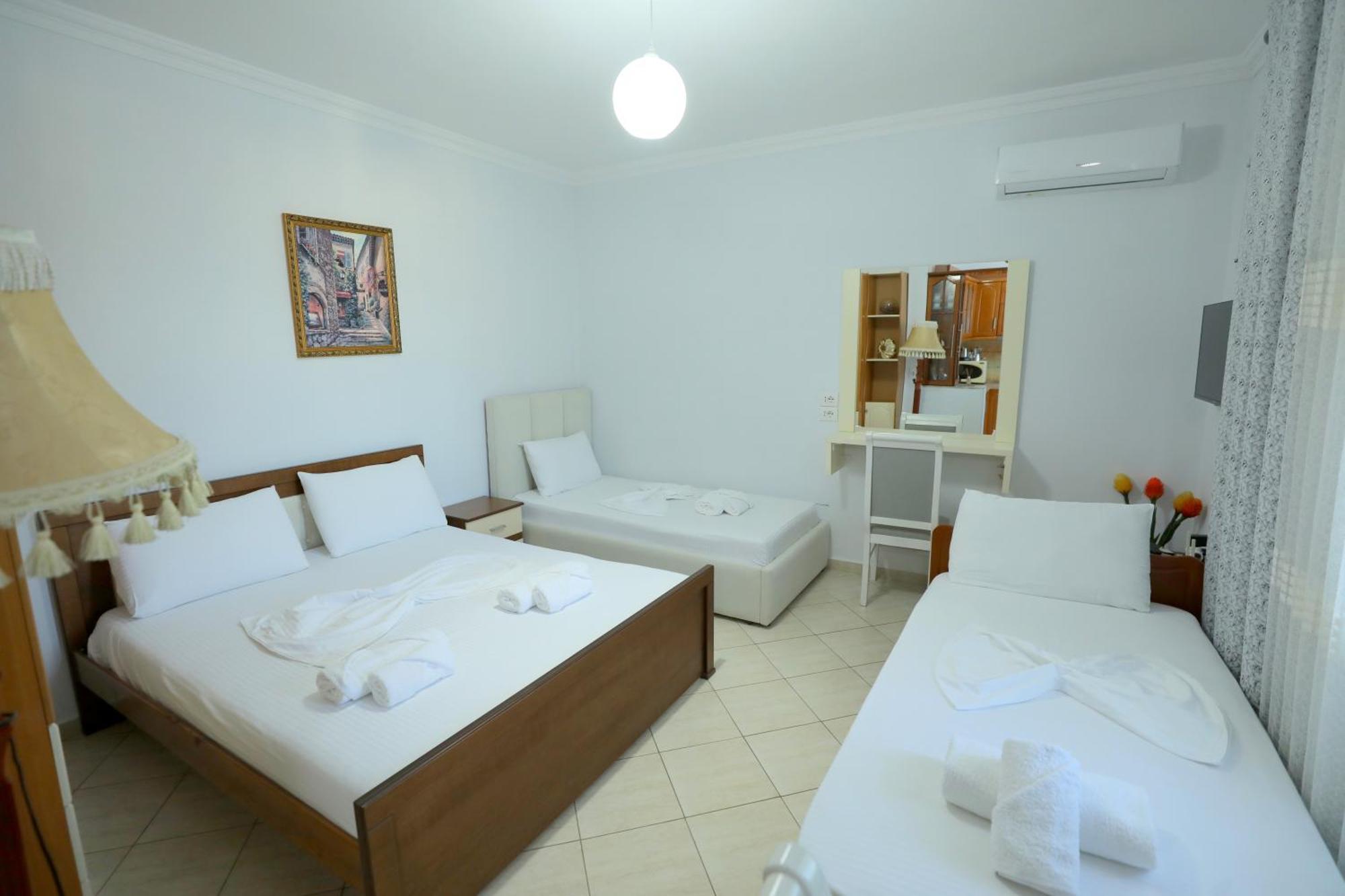 Villa Kevin'S Sarandë Exterior foto