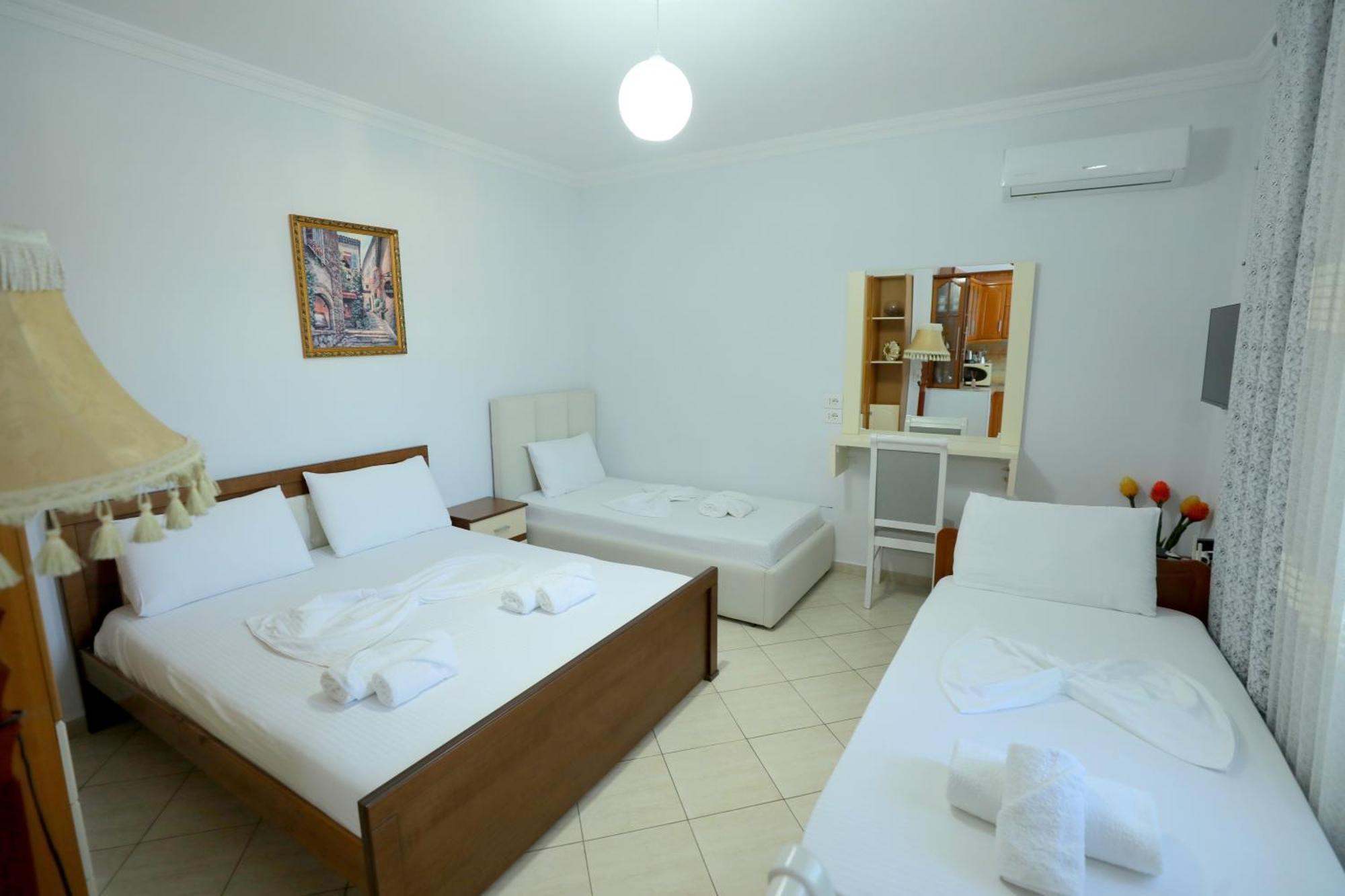 Villa Kevin'S Sarandë Exterior foto